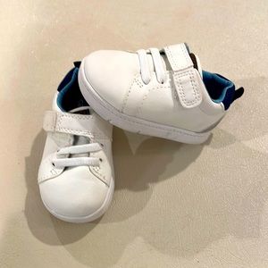 EUC Carters Infant Baby Toddler Kids White Sneakers size US 3